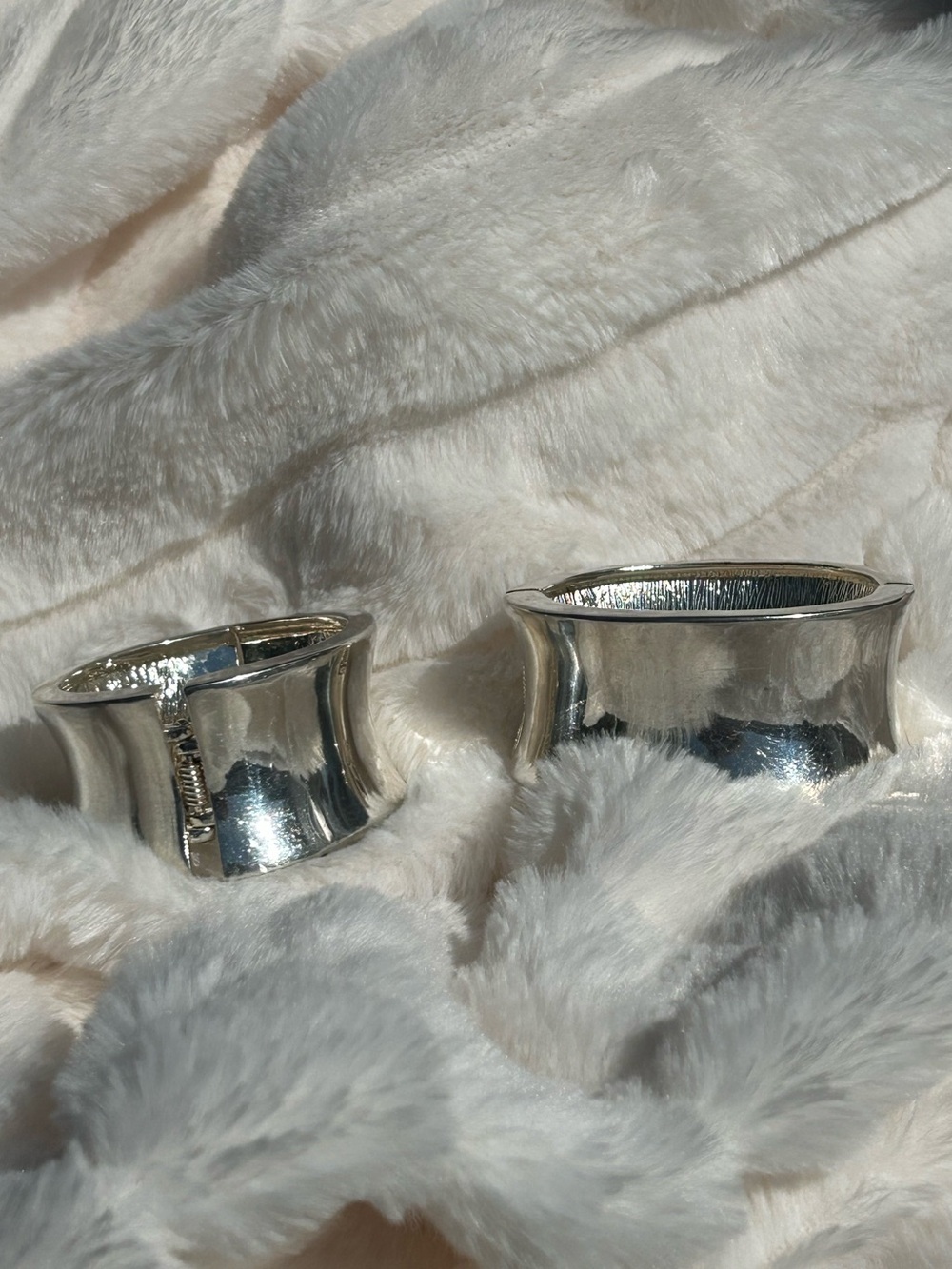Pair of Vintage Avon NR Chunky Hinged Silver Cuff Bracelets  - Silver plated